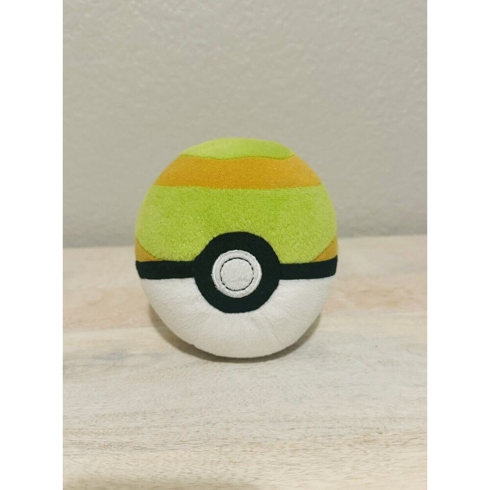 TOMY Pokemon Poke Nest Ball 5” Plush Green And Brown